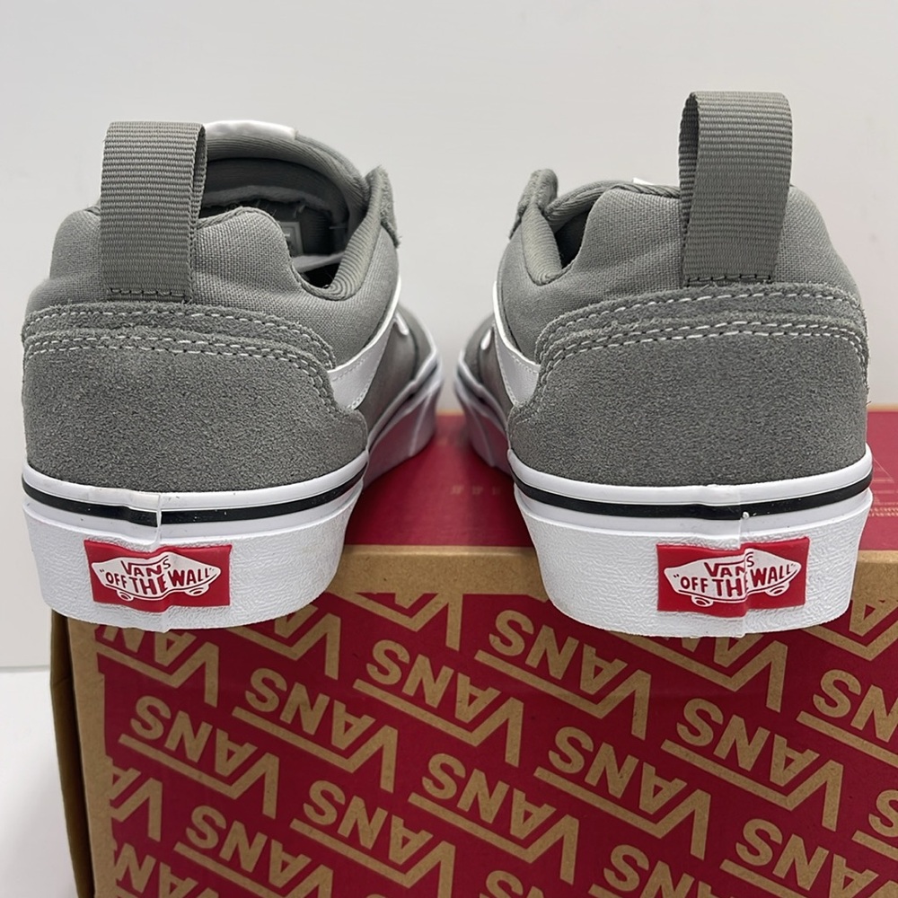 Vans WMNS Filmore Suede/Canvas Moon Mist
VN0A5EDUC0O Sneakers - Picture 13 of 16